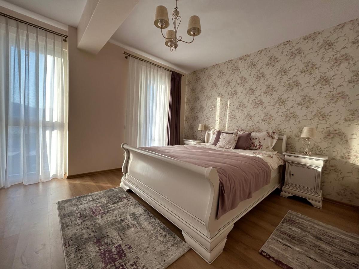 Apartament Rose Gura Humorului Buitenkant foto