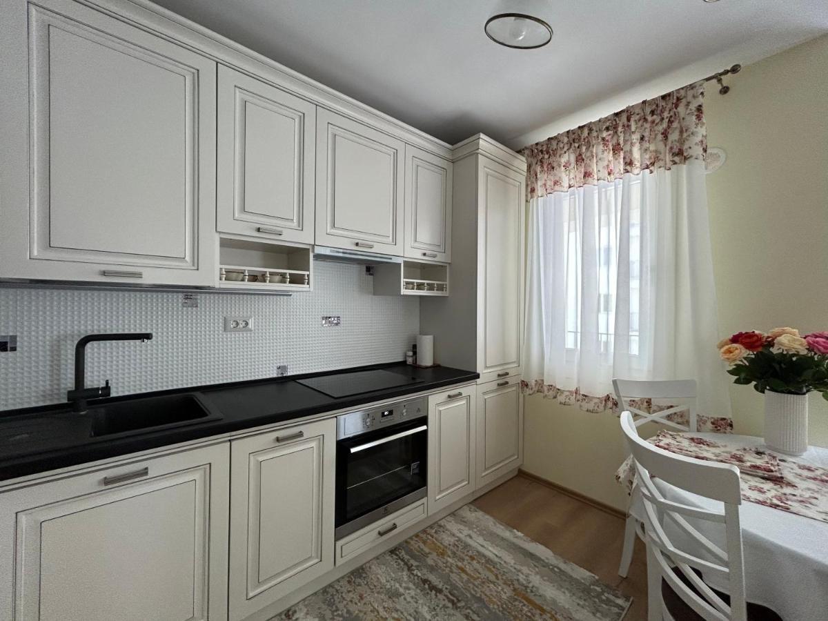 Apartament Rose Gura Humorului Buitenkant foto